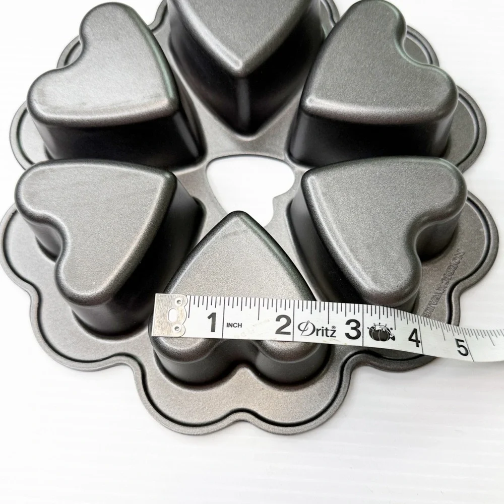 Mini Heart-Shaped Non-Stick Baking Mold William Sonoma